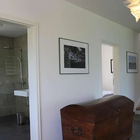 Дом отдыха Wassernahes Mit Meerblick Und Schwimmbadnutzung In Sellin - Rohrweihe