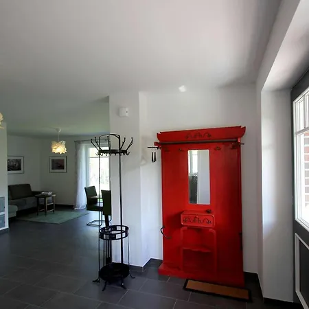 Wassernahes Mit Meerblick Und Schwimmbadnutzung In Sellin - Rohrweihe Σπίτι διακοπών *