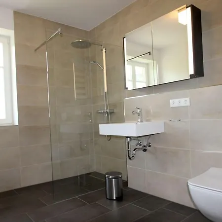 Wassernahes Mit Meerblick Und Schwimmbadnutzung In Sellin - Rohrweihe Σπίτι διακοπών