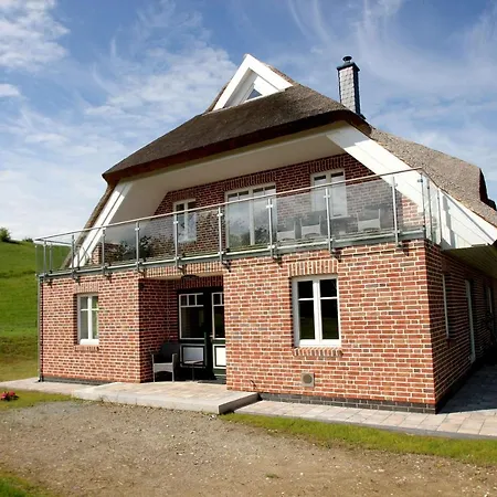 Дом отдыха Wassernahes Mit Meerblick Und Schwimmbadnutzung In Sellin - Rohrweihe *