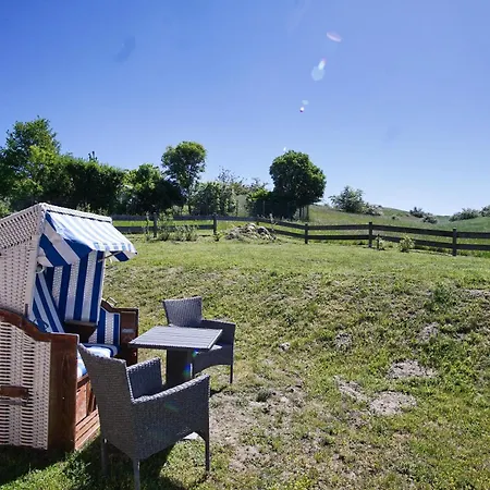 Дом отдыха Wassernahes Mit Meerblick Und Schwimmbadnutzung In Sellin - Rohrweihe
