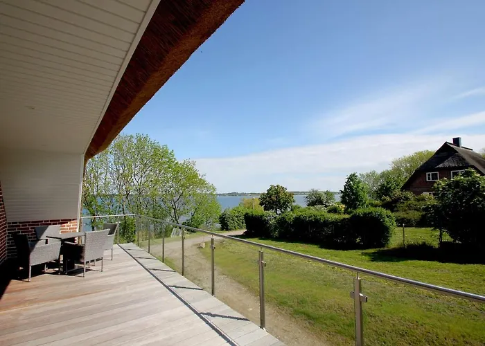 Prázdninový dům Wassernahes Mit Meerblick Und Schwimmbadnutzung In Sellin - Rohrweihe